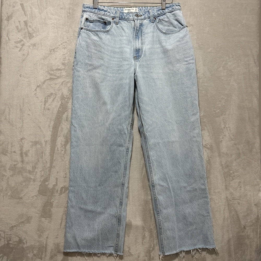 Abercrombie & Fitch The Loose High‎ Rise Jeans Womens 32 14R Light Wash Raw Hem